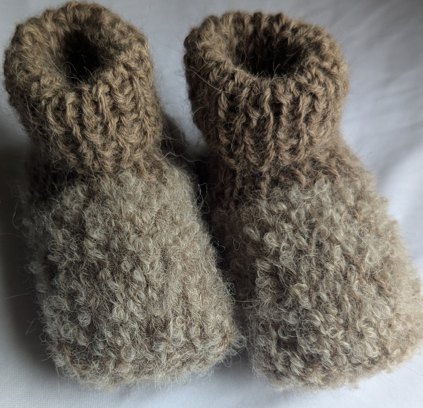 Knitted baby shoe