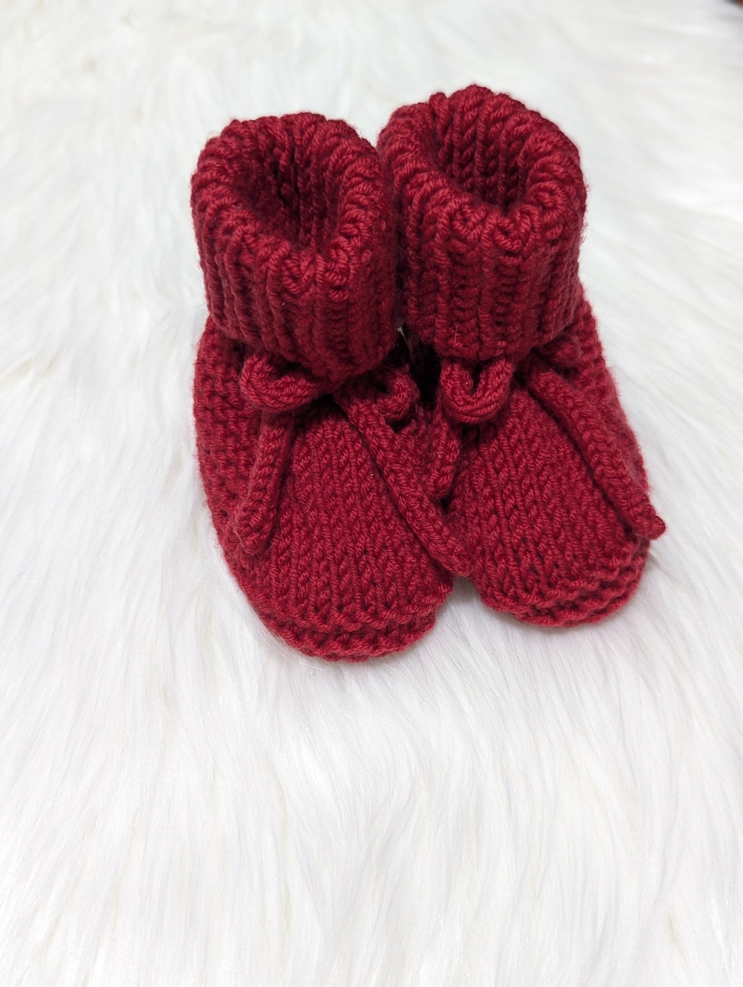 Knitted baby shoe